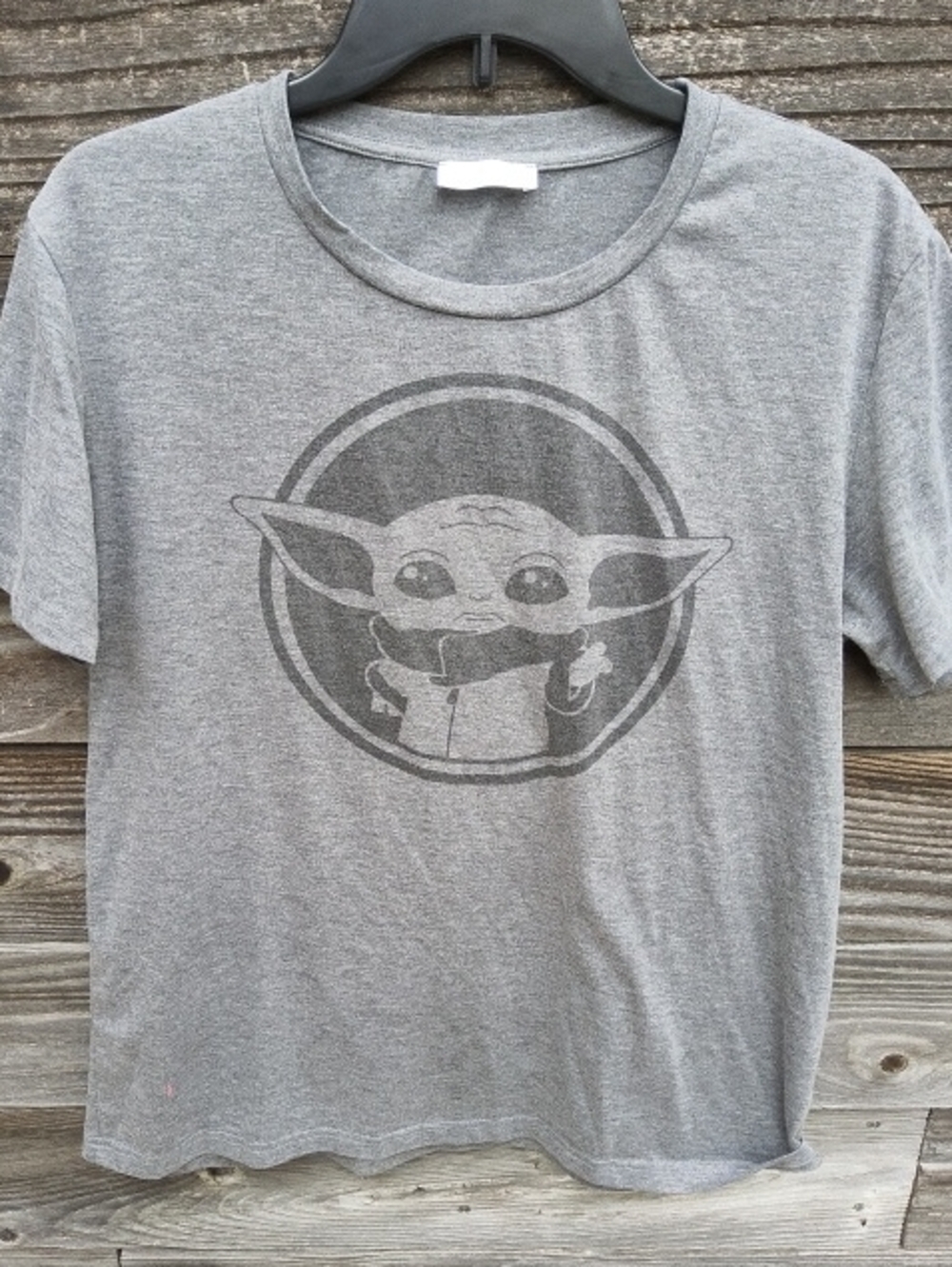 Sheshow Gray Graphic Tee with Grogu Star Wars Character Size Large